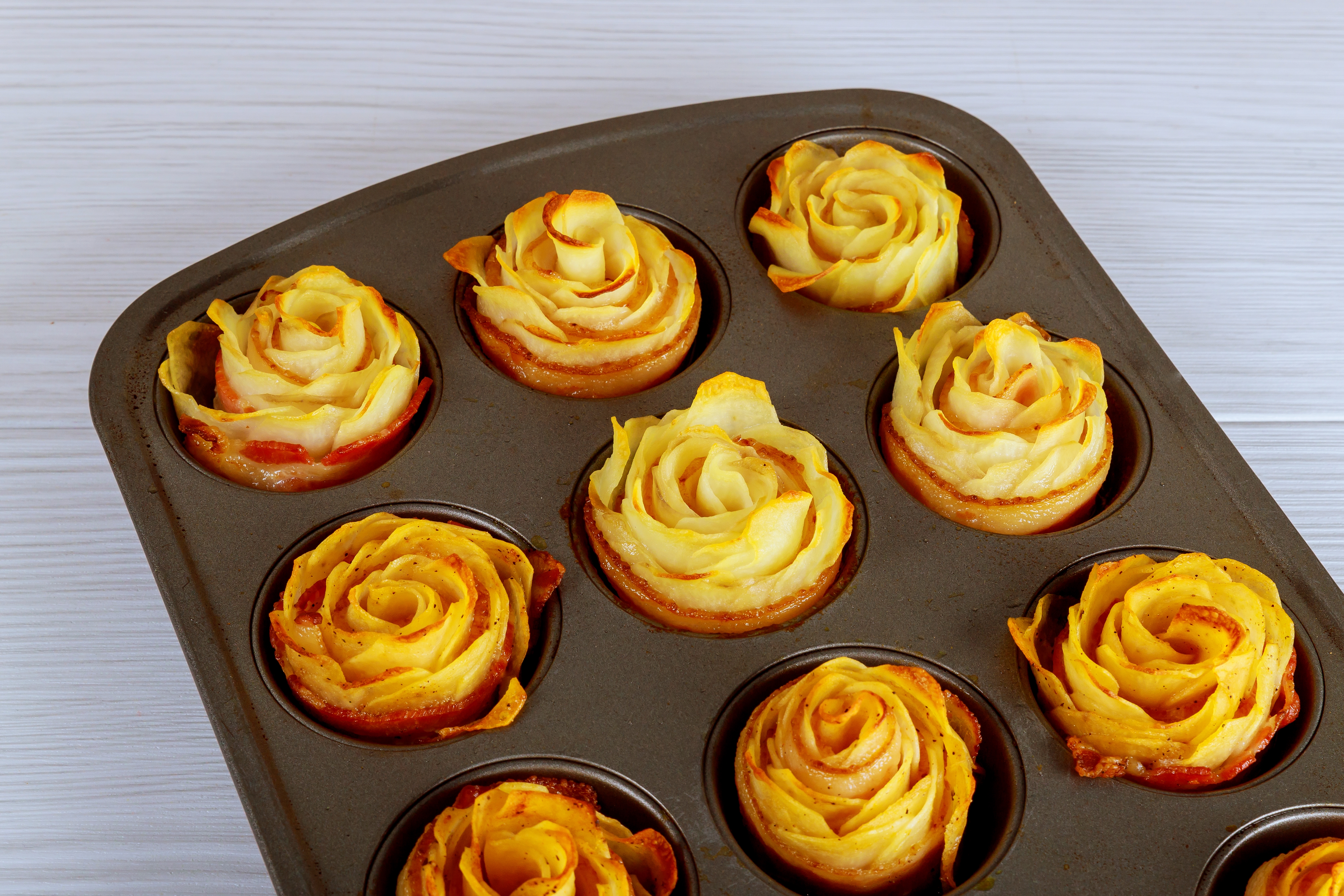 Crispy Baked Potato Roses with Ham