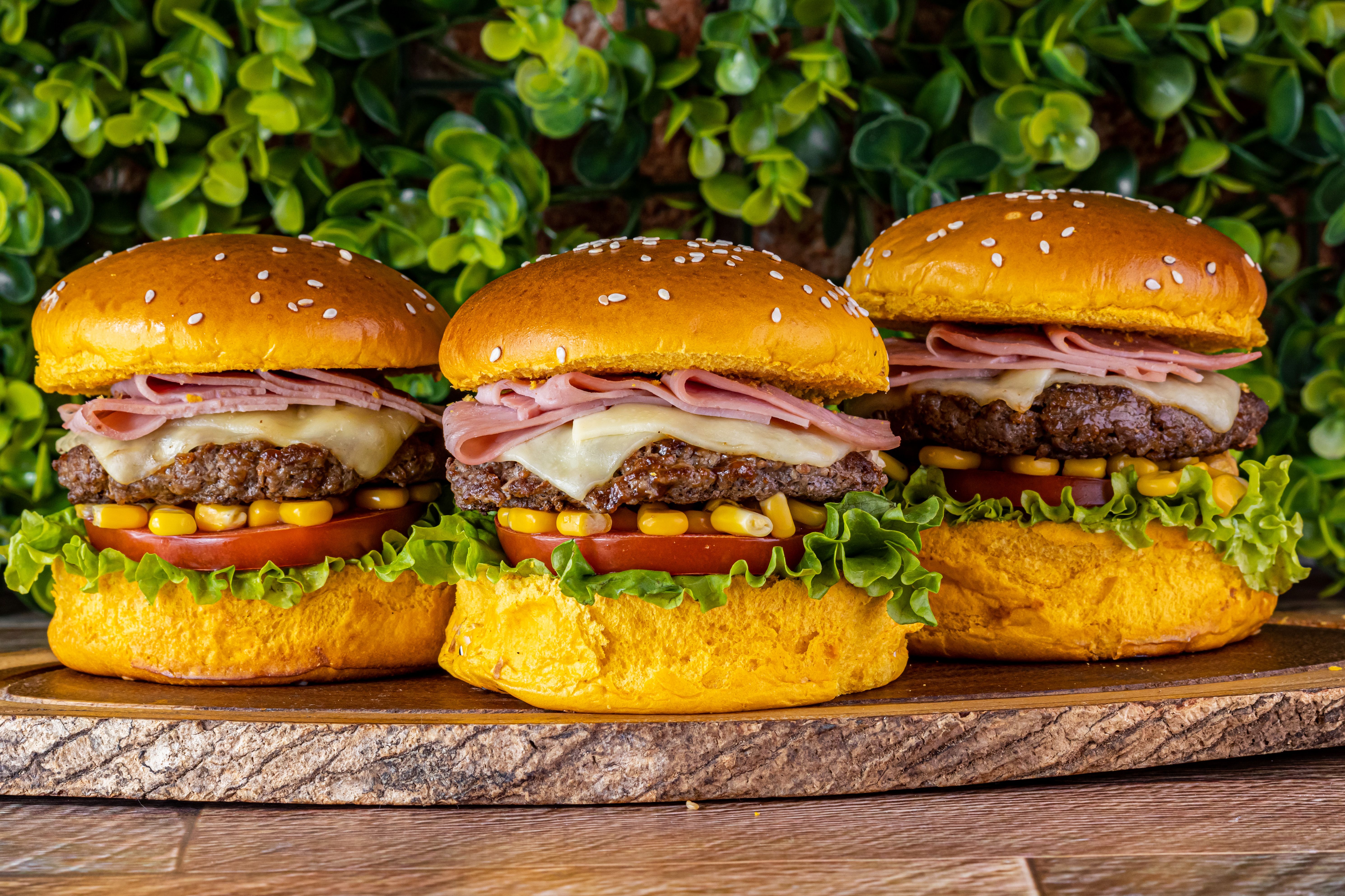 Mini Cheeseburger Sliders with a Twist